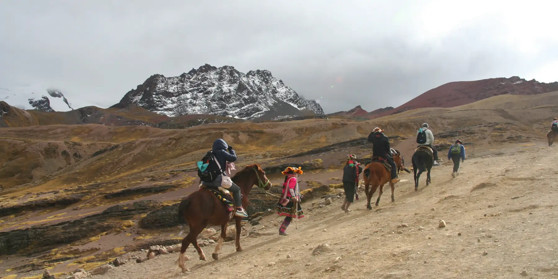 Cómo llegar a la Montaña de 7 Colores desde Cusco: una ruta hacia lo extraordinario
