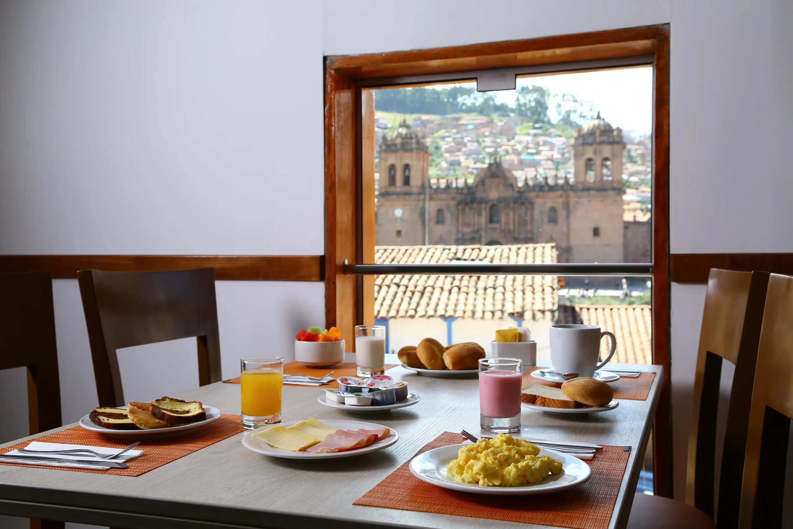 Desayuno en el Hotel Casa Andina Standard Cusco Plaza