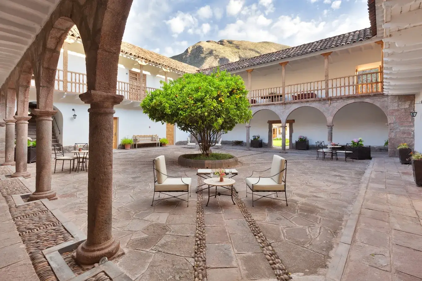 Patio colonial de La Casona de Yucay