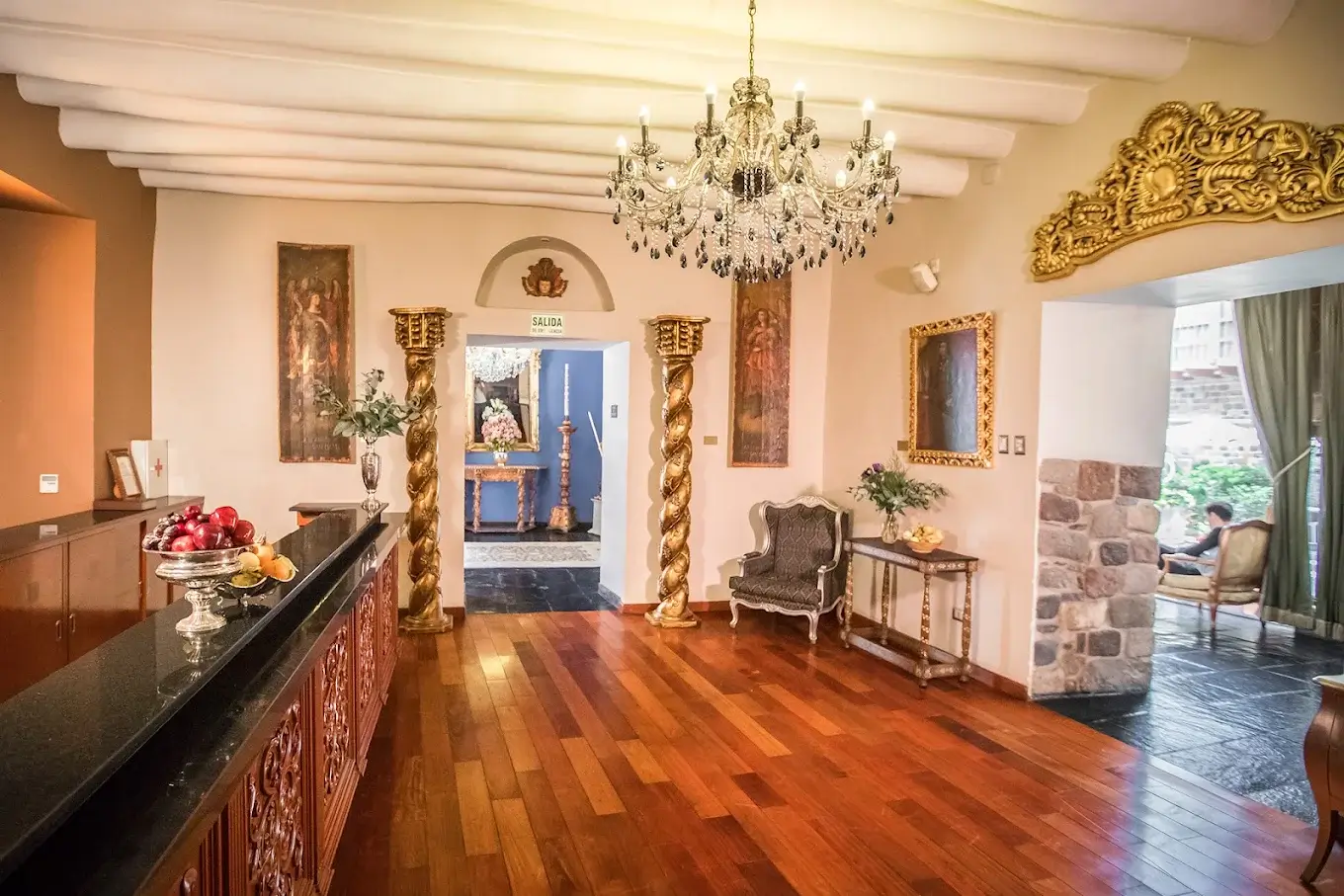 Recepción del hotel Aranwa Cusco Boutique Hotel